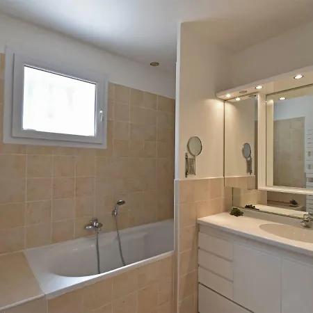 Luxurious Holiday In With Swimming Pool